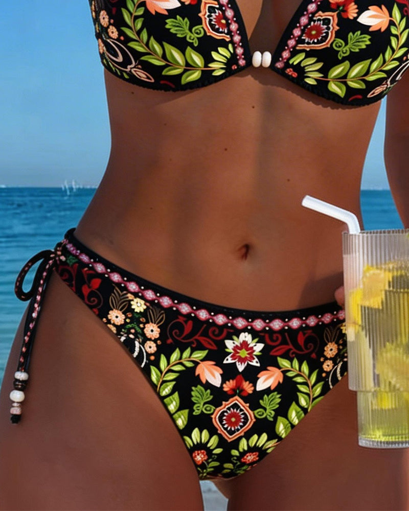 Bikini de estilo étnico floral con escote en lazo y dos piezas