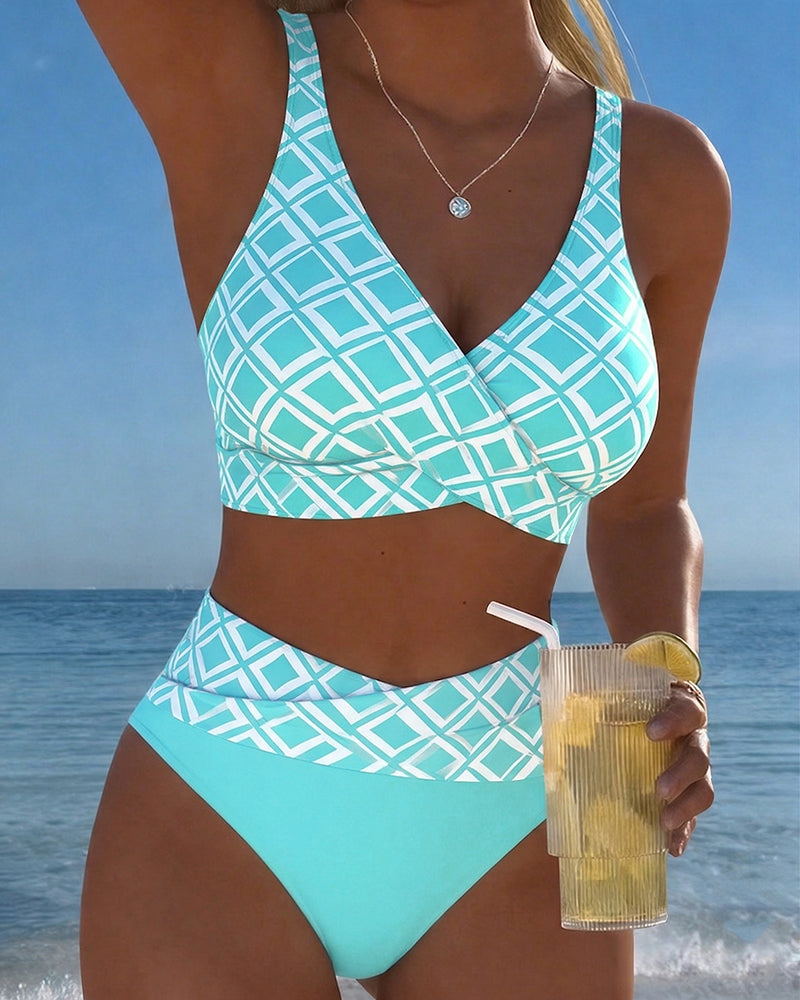 Bikini de dos piezas con top estilo sostén y motivo de diamantes