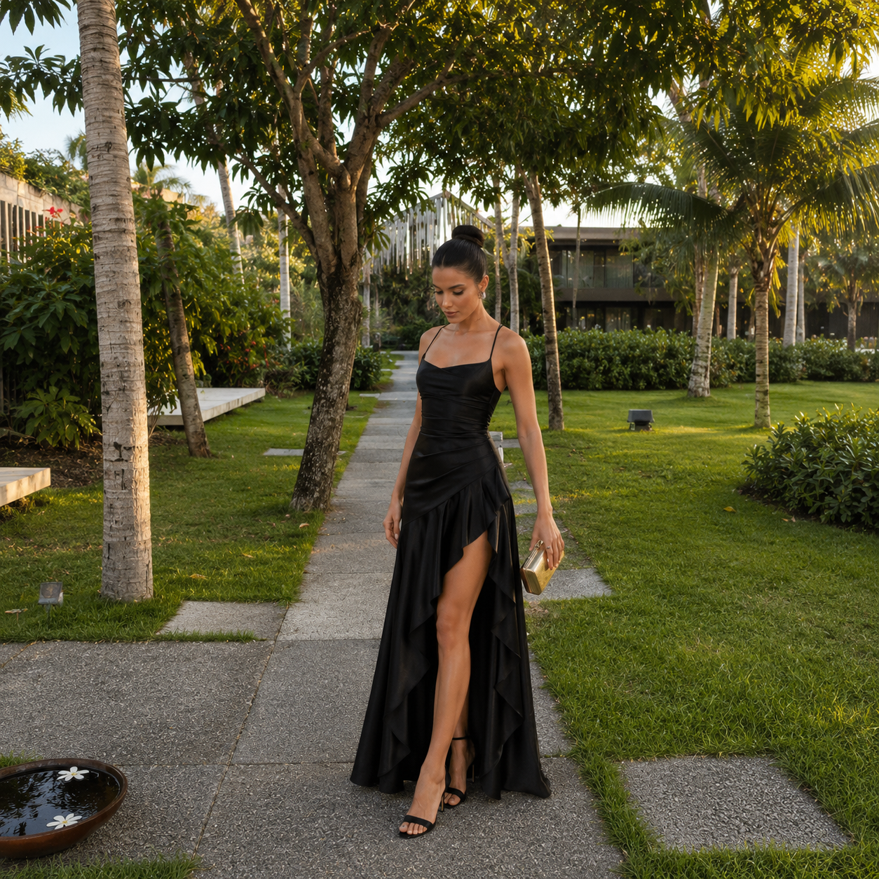 Olivia - Vestido de tirantes finos con cuerpo drapeado