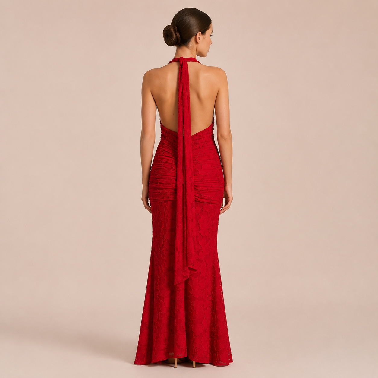 Alessia - Vestido halter de encaje con escote profundo