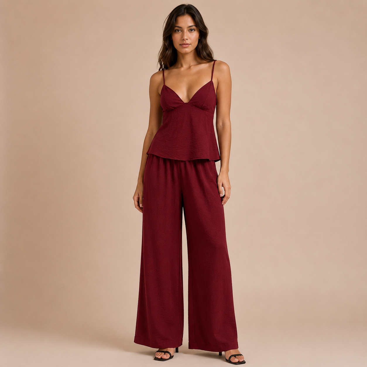 Cecilia - Conjunto top tirantes escotado y pantalón palazzo