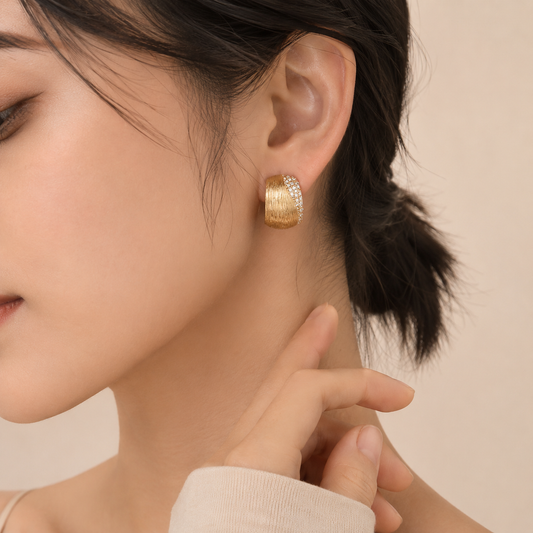 Pendientes Aro Ancho Dorado Satinado con Cristales
