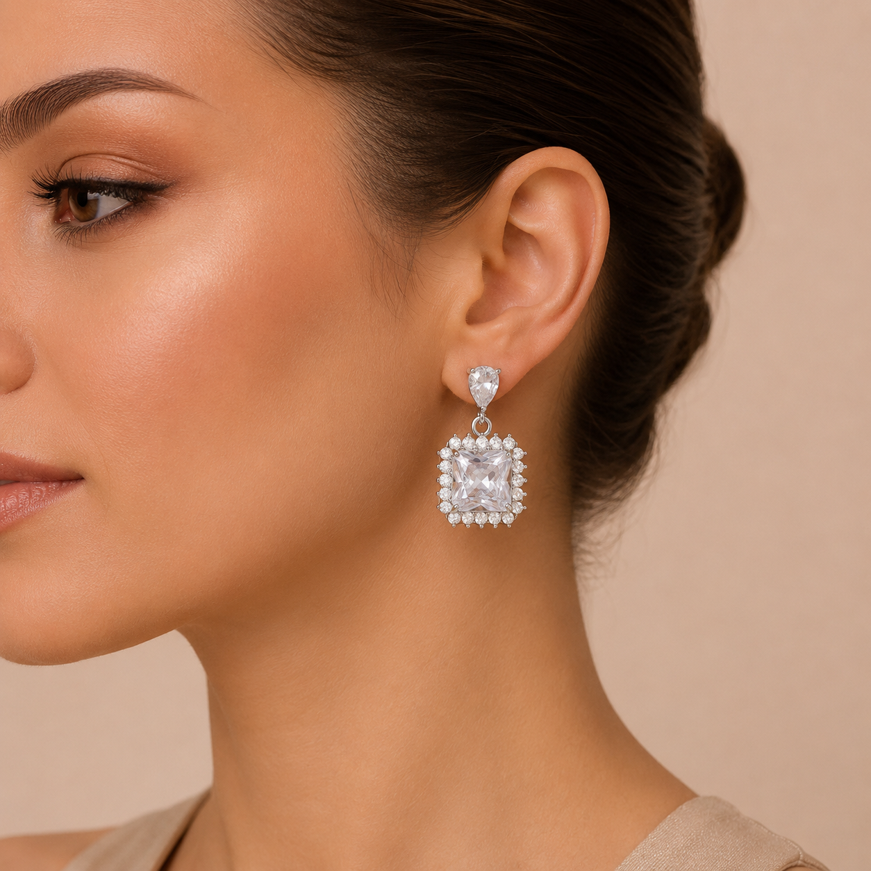 Pendientes Cristal Cuadrado con Halo de Circonitas