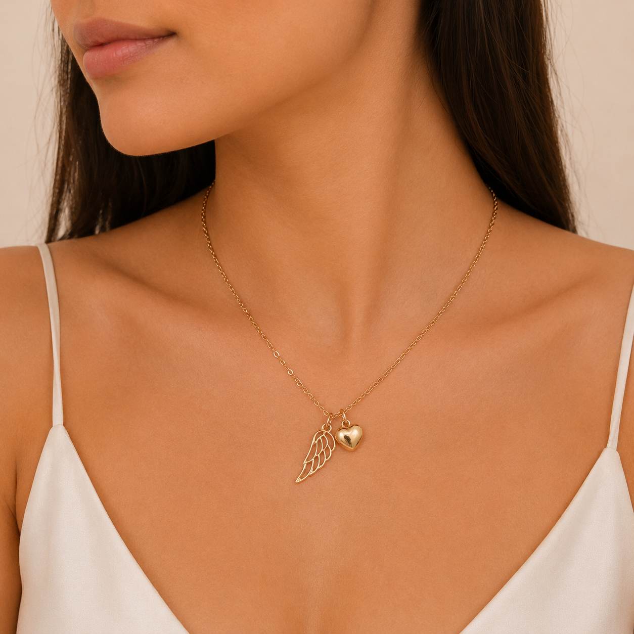 Collar Cadena con Dije Ala de Ángel y Corazón