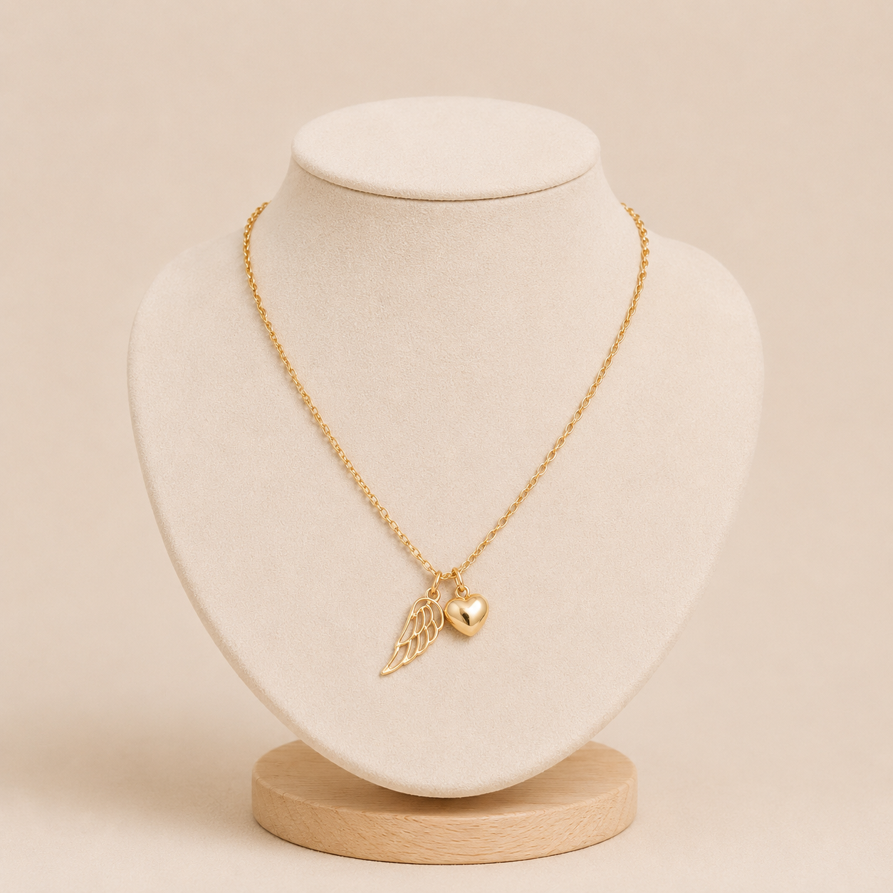 Collar Cadena con Dije Ala de Ángel y Corazón