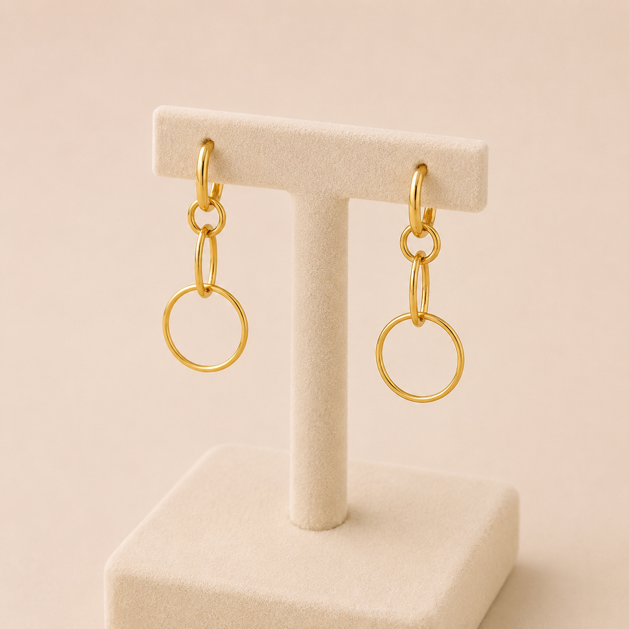 Pendientes de aros dorados