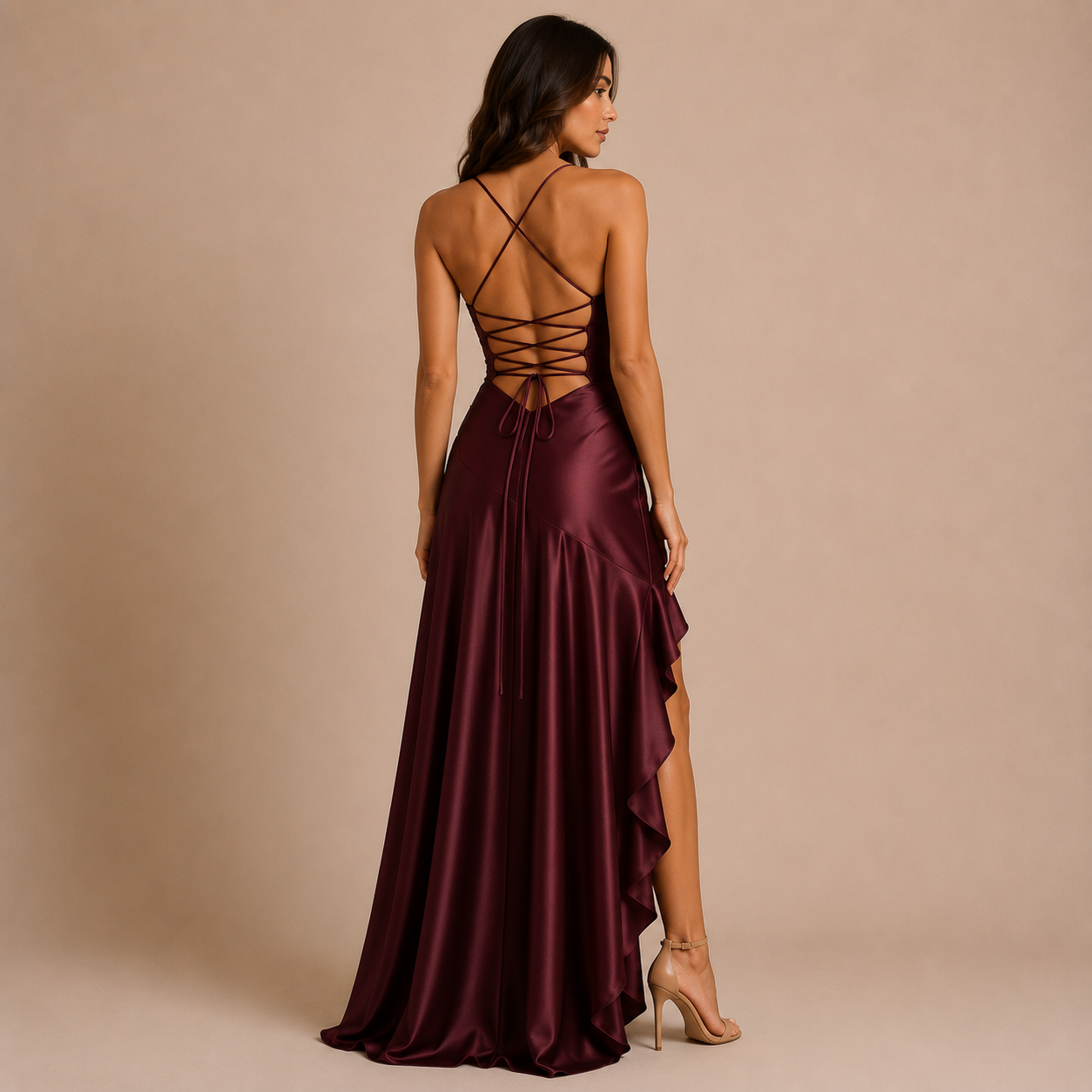Olivia - Vestido de tirantes finos con cuerpo drapeado