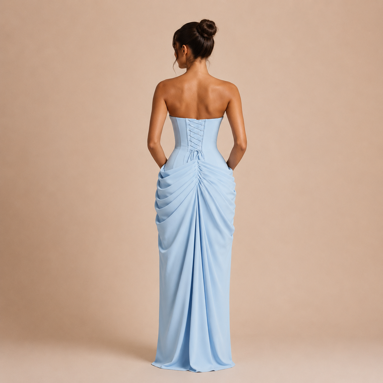 Elena - Vestido maxi strapless con fruncido lateral