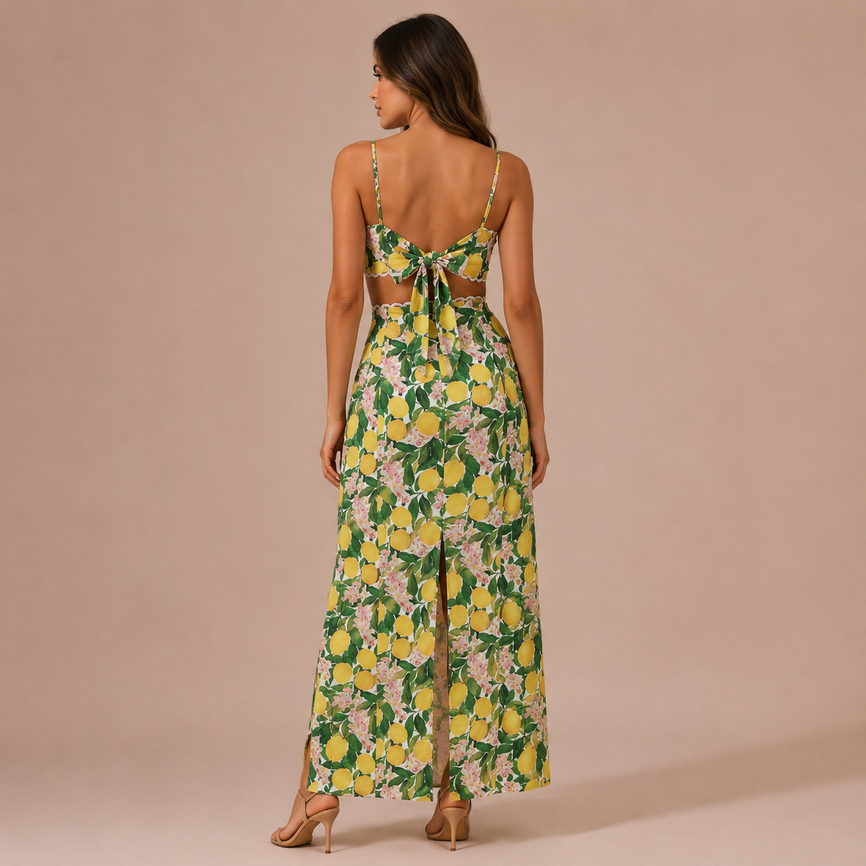 María - Conjunto estampado de limones con crop top con tirantes y falda maxi