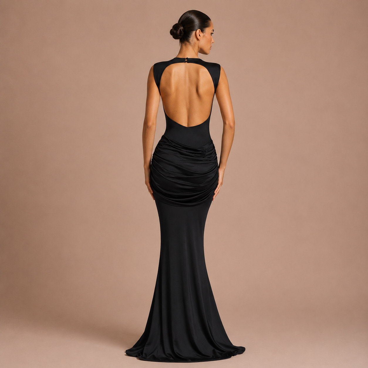 Clara - Vestido maxi ceñido con nudo frontal y falda sirena