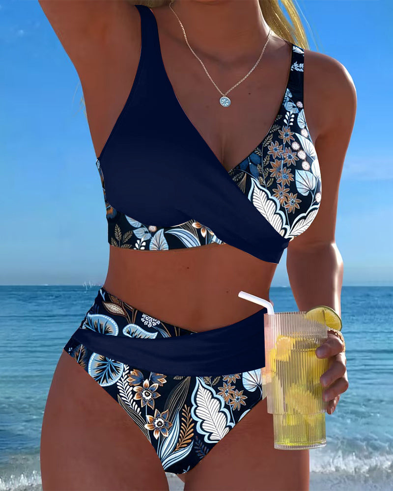 Bikini de contraste de color con estampado floral