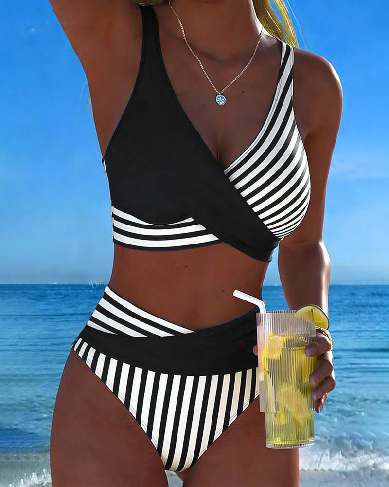 Bikini cruzado a rayas