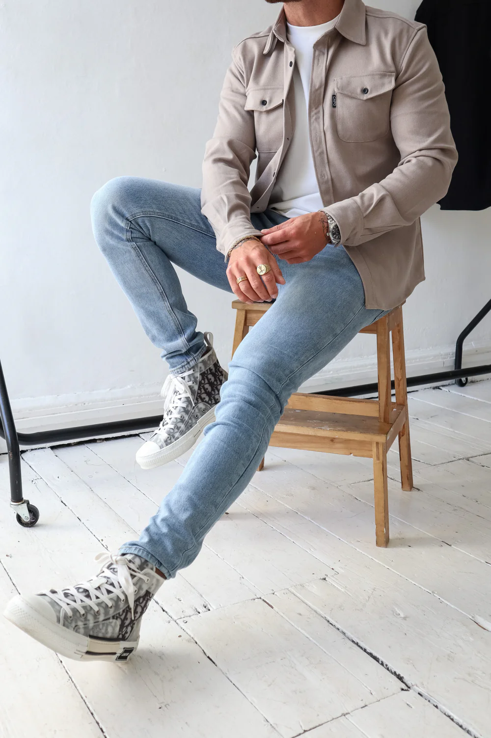ADAM - Sobrecamisa de temporada: estilo moderno y versátil