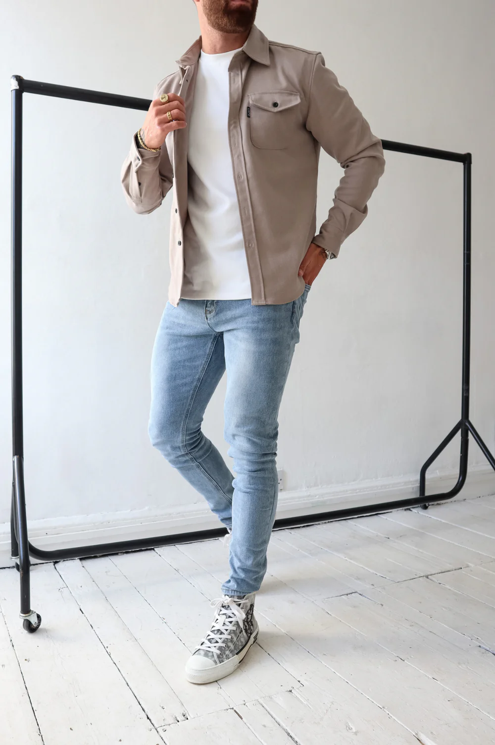 ADAM - Sobrecamisa de temporada: estilo moderno y versátil